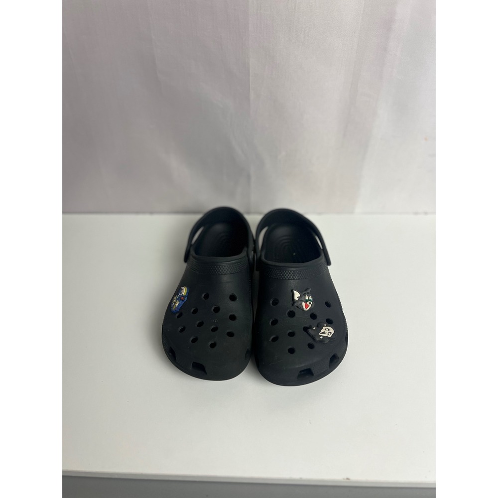 Crocs Classic Clog Black Kids Junior Size J3 with Tom and Jerry Jibbitz Charms